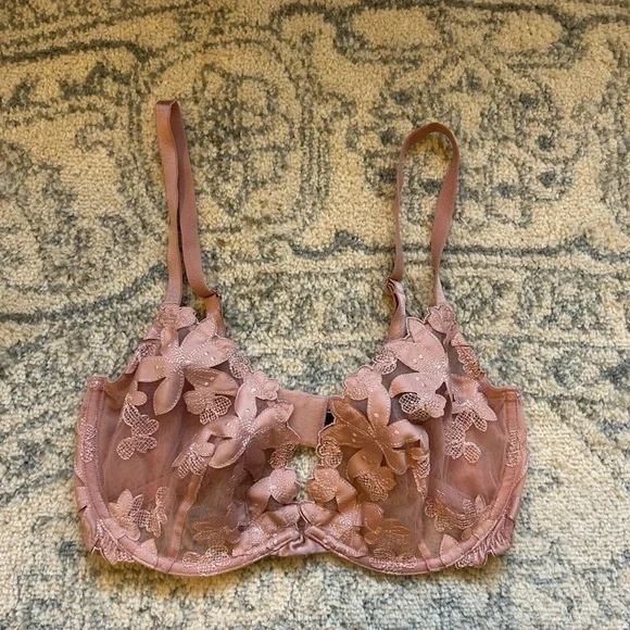 Victoria’s Secret Floral Unlined Deep Plunge Underwire Bra Pale Pink size 34 DD - Picture 4 of 12